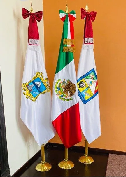 Banderas Interior